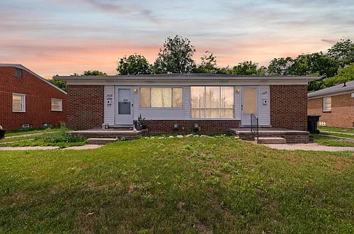 2464 Stieber St Photo 1