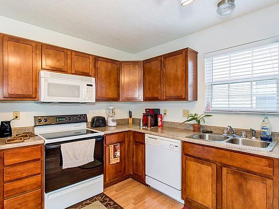 5th image of 8321 Exton Rd