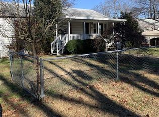 3024 Sherbourne Rd, North Chesterfield, VA 23237