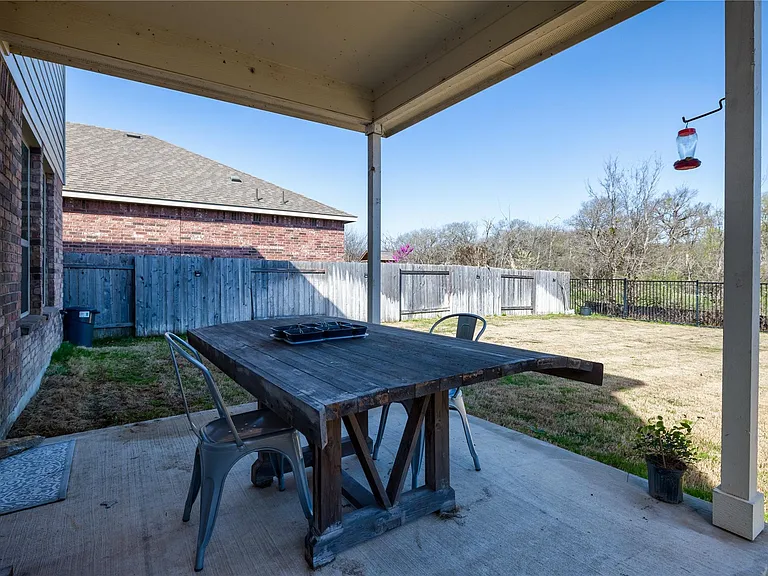 5901 Scenic Lake Dr — Photo 35