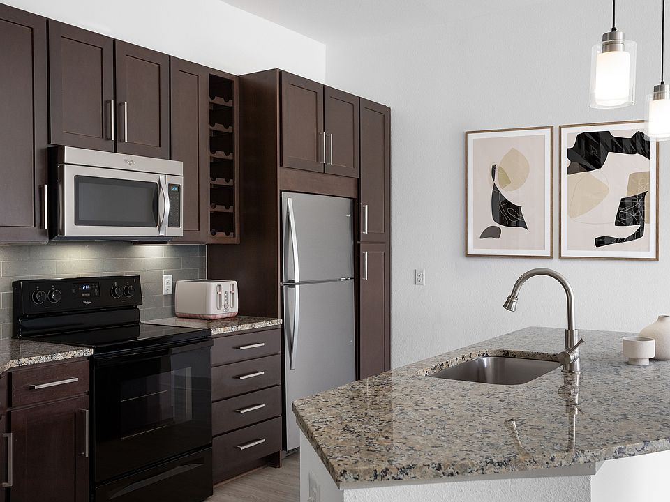 helios apartments englewood co