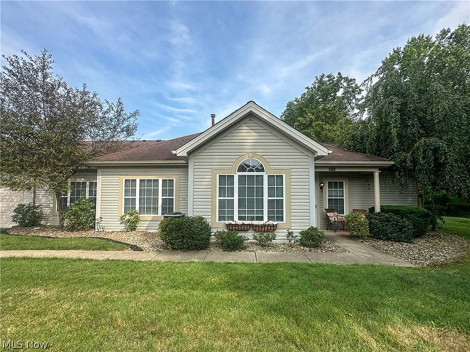1st image of 34 Woodland Chase Blvd