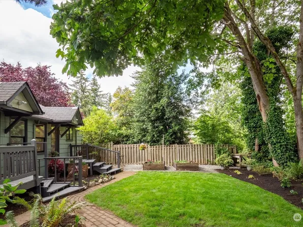 1736 NE 89th Street, Seattle, WA 98115