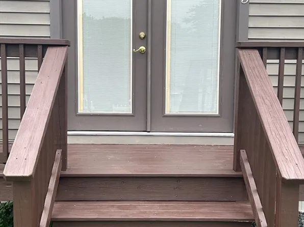 295 Lake St, Bellingham, MA 02019