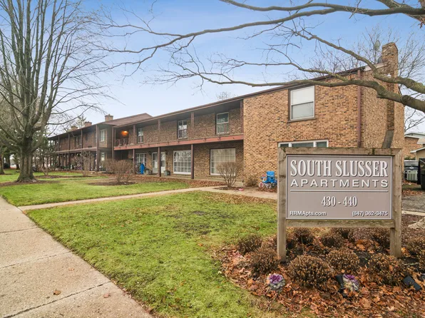 440 S Slusser St #4, Grayslake, IL 60030