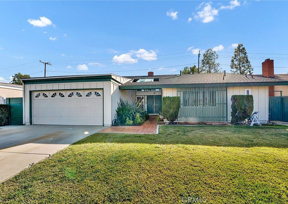 1st image of 2804 E Valley View Ave