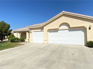 2063 W Avenue J7, Lancaster, CA 93536