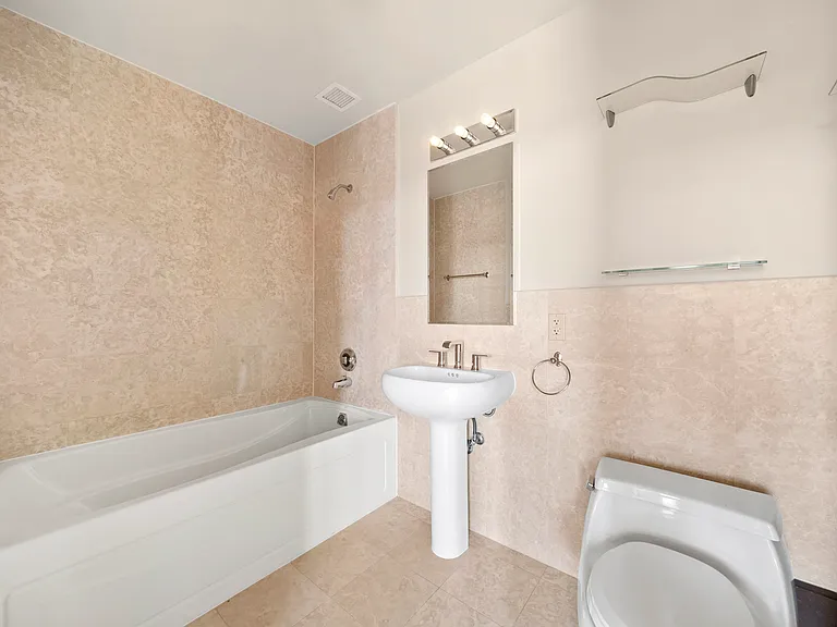 380 Lenox Ave #8F — Photo 6