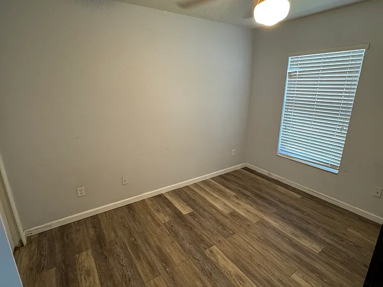996 Hill Flower Dr — Photo 9