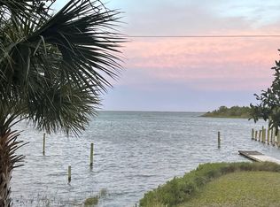 5518 Peden Point Rd, Wilmington, NC 28409