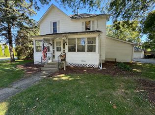 138 N Washington St, Genoa, IL 60135