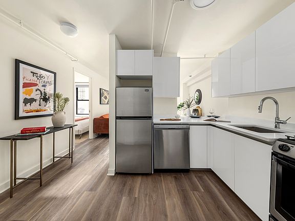 4th image of 47 W 13th St #9A