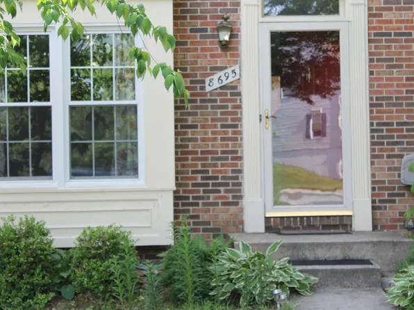 8695 Manahan Dr, Ellicott City, MD 21043