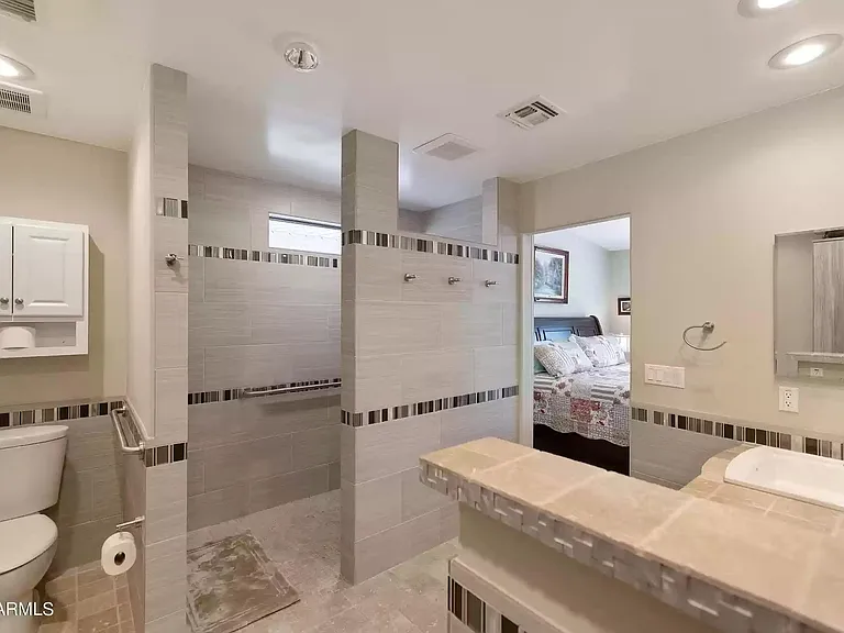 5039 S Lantana Ln — Photo 5