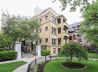 722 W Sheridan Rd APT 3S, Chicago, IL 60613