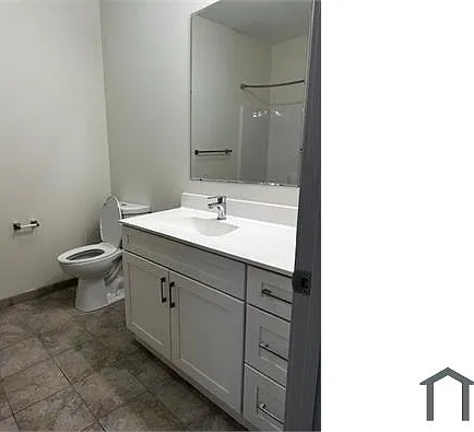 181 Washington St — Photo 9