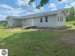 2364 W Sharon Rd SE, Fife Lake, MI 49633