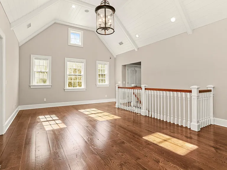 386 Westover - 2nd Floor Rec Room