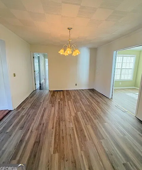 100 W Greenwood Dr — Photo 2