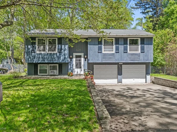 6245 Campbell Dr, Madison, OH 44057
