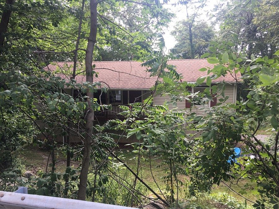 1st image of 75 Panorama Dr