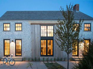 74 Hawthorne Park Ln, Nantucket, MA 02554