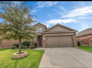 2315 Julia Ln, Forney, TX