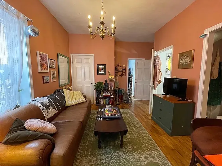 39 Florence St #1 — Photo 1