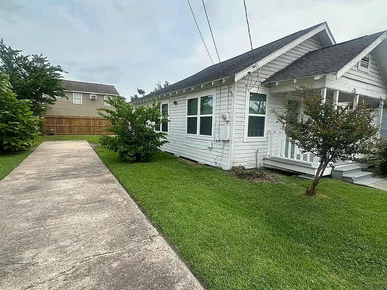 5427 Margarita St — Photo 10
