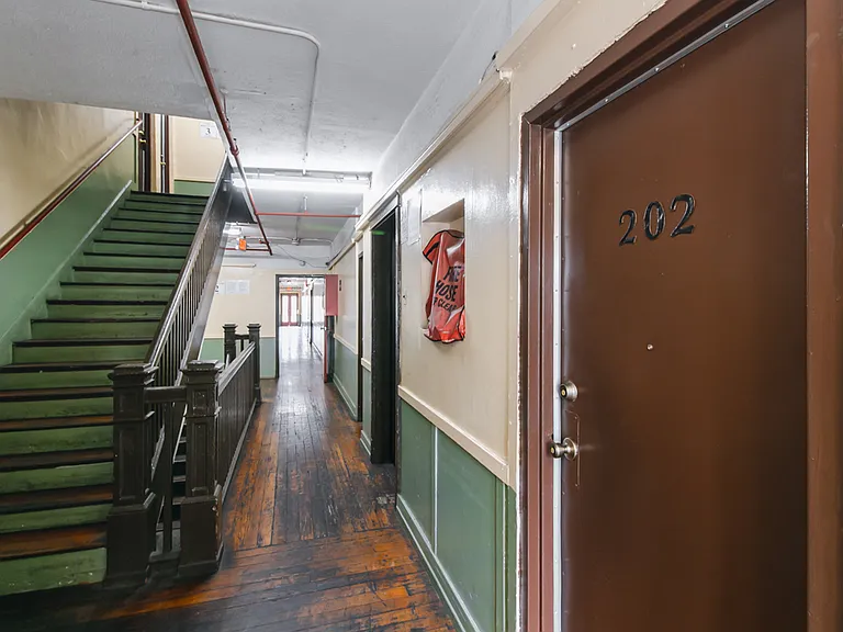 301 Witmer — Photo 9