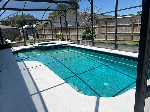 3rd image of 661 Cortez Cir #0