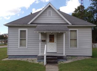 818 S Short St, Bicknell, IN 47512