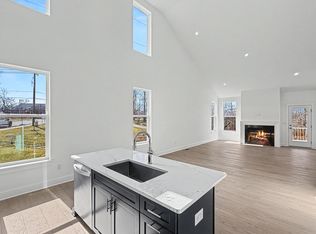 5374 Trail Vista Dr, West Bloomfield, MI