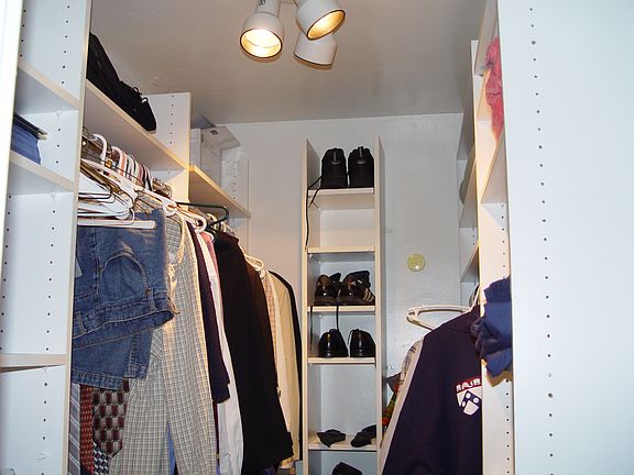 Walk-in closet