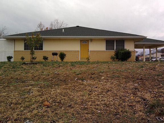2nd image of 1410 Hillwood Dr APT C