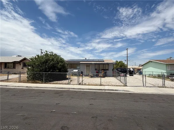 1824 W McDonald Ave, North Las Vegas, NV 89032