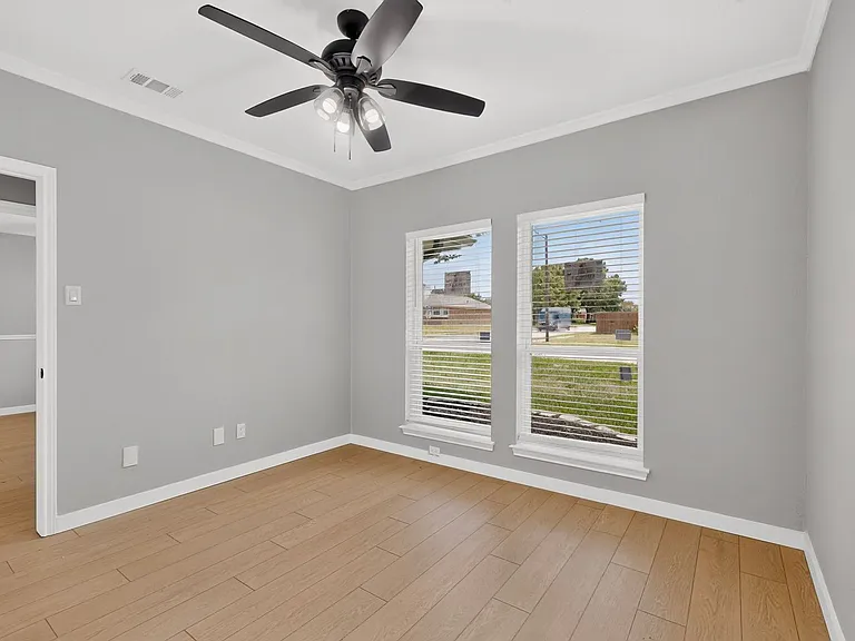 620 Stoneybrook Dr — Photo 14