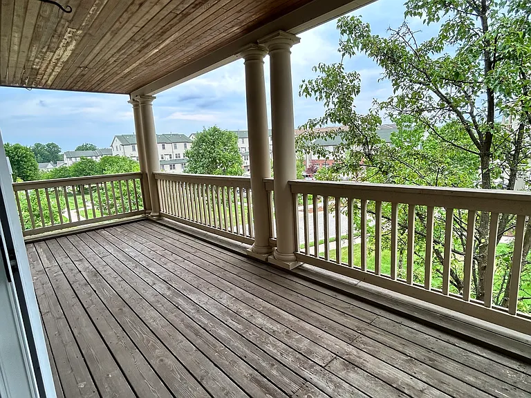 207 Amys Walk — Photo 2