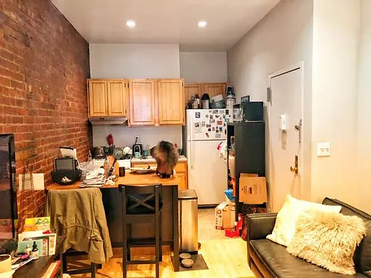 Rented by Friedman Roth Realty | media 21