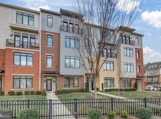 1010 Ribbon Limestone Ter SE, Leesburg, VA 20175