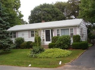 84 Homeland Ave, Warwick, RI 02886