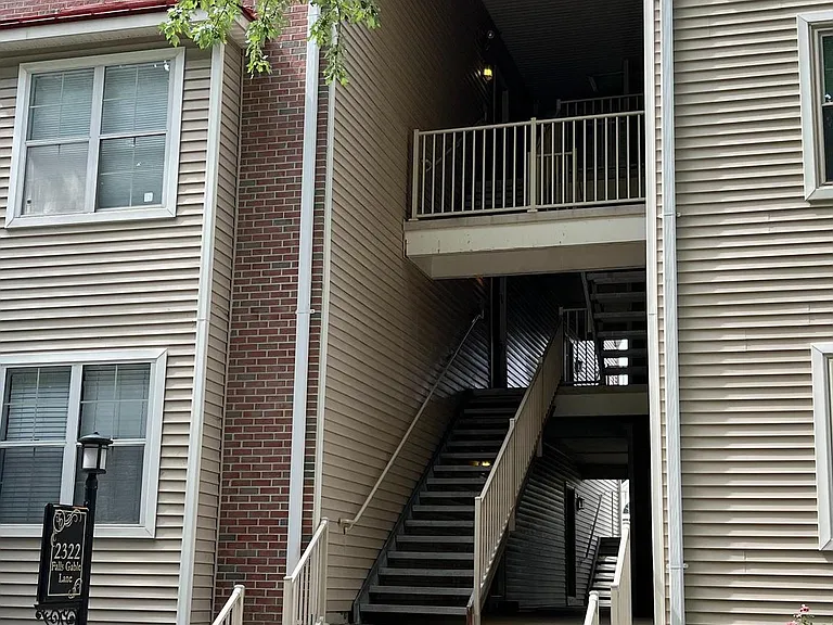 2322 Falls Gable Ln #J — Photo 1