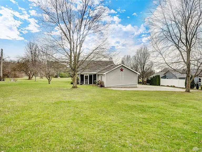 1970 Greenbriar Rd — Photo 46