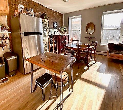 5th image of 541 Dean St APT 3