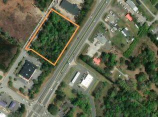 5684 Ogeechee Rd, Savannah, GA 31405