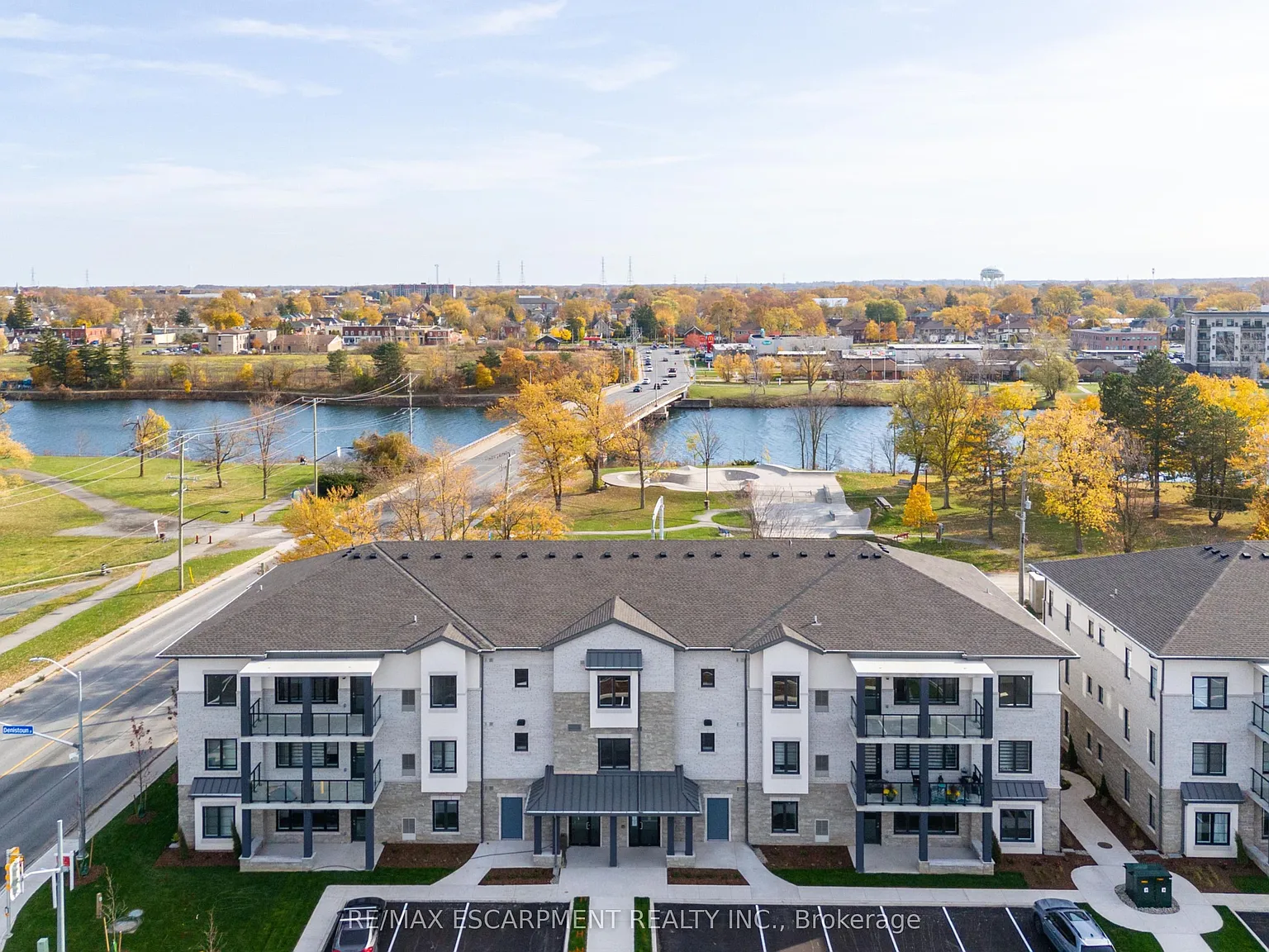 2 bed, $2,400 — Photo 2