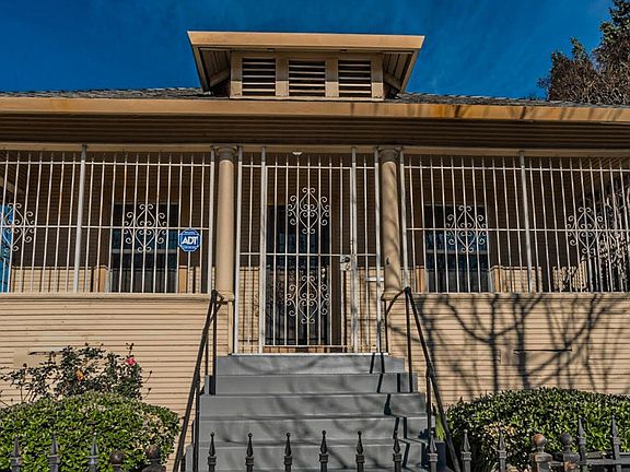 3rd image of 1421 E Flora St