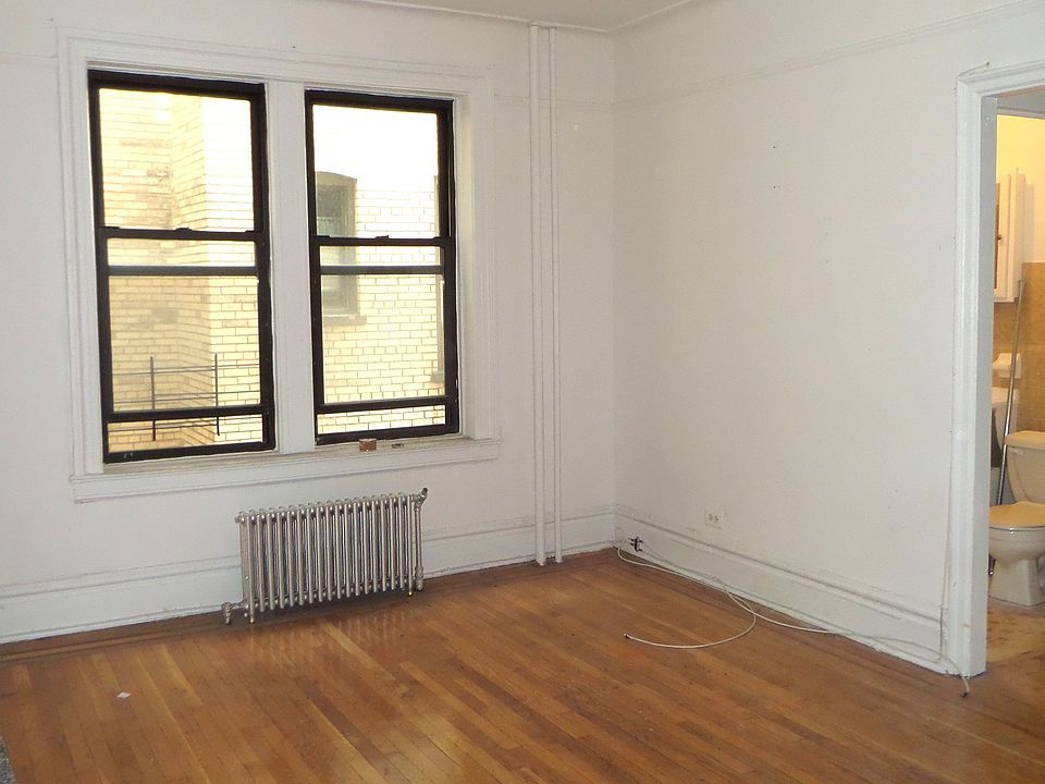 1st image of 3415 31st Ave APT 3A
