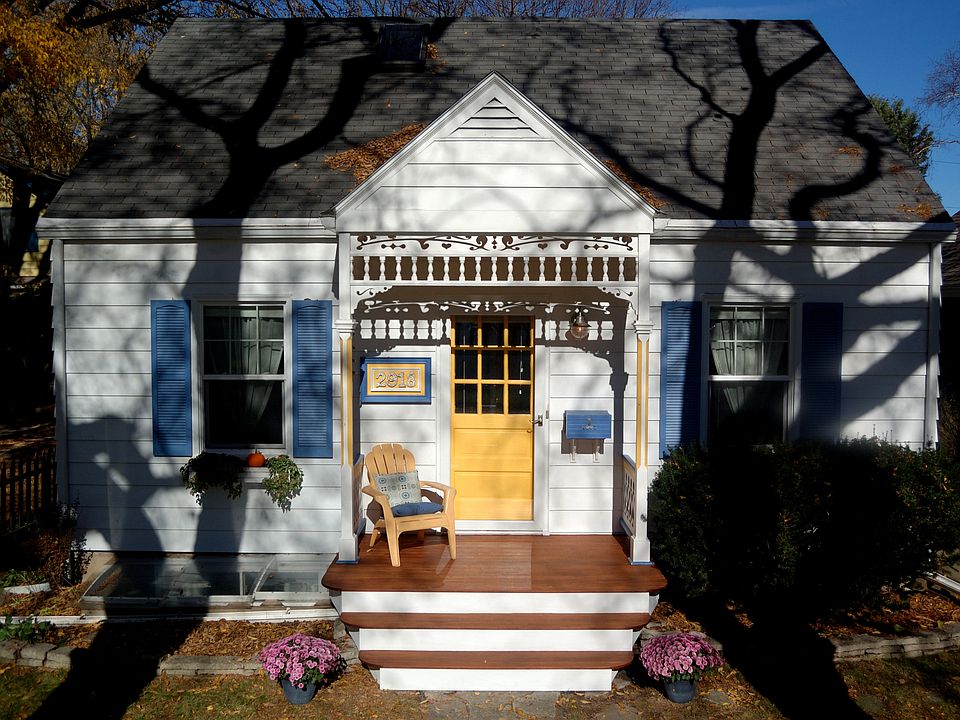 Welcoming front porch