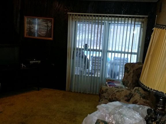 4th image of 31 Herrington Dr